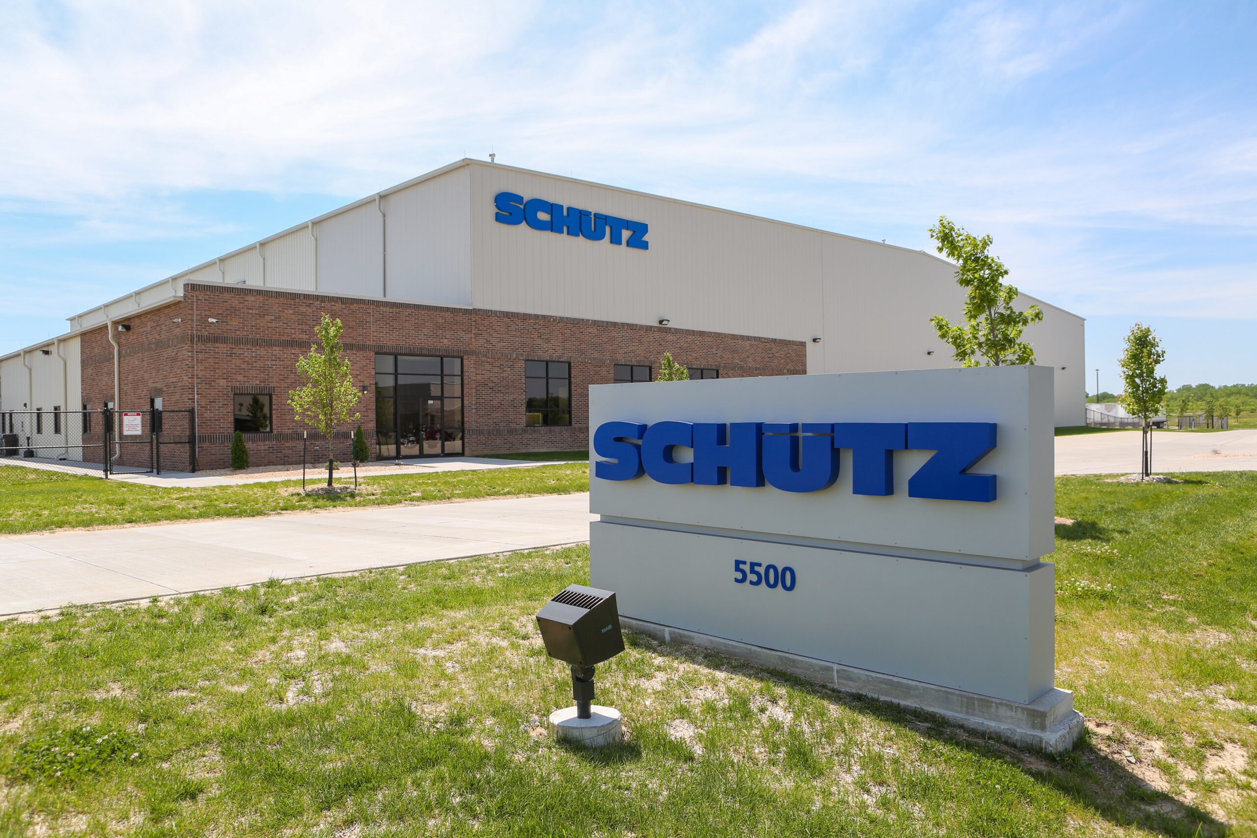 Read more about the article Schütz Container Systems to expand in St. Joseph, investing $31 million and creating 20 new jobs
